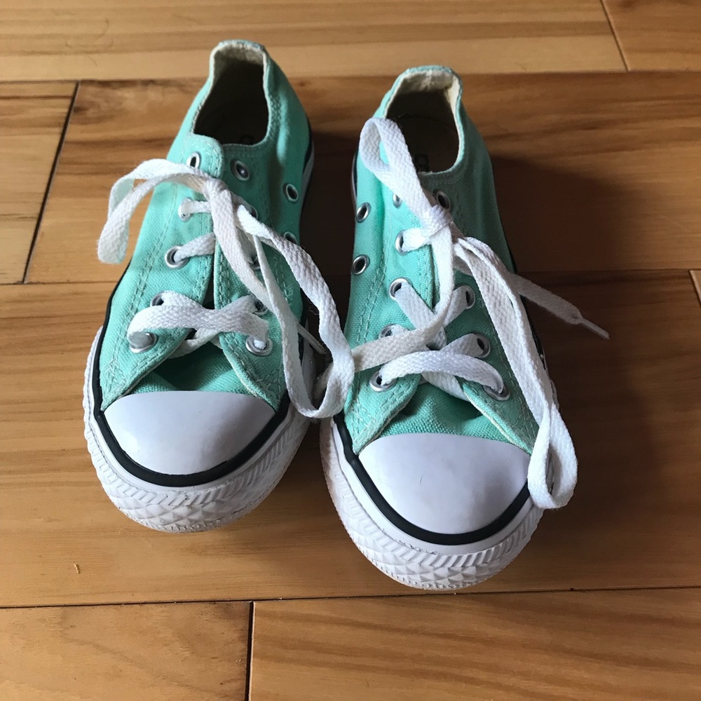NWOT seagreen converse